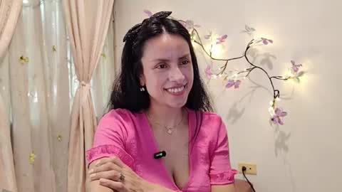 Sofi Bella online show from March 17, 7:28 pm