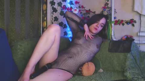 Snapshot of sofiberg chatting on May 27, 12:29 am SofiBerg online show from May 27, 12:29 am