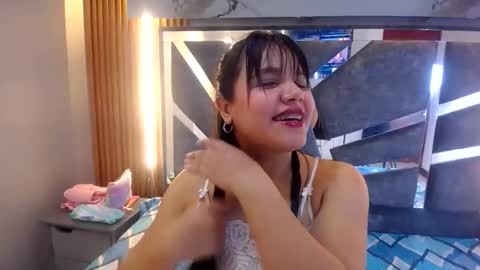 soficutesmilefon online show from June 5, 4:24 pm
