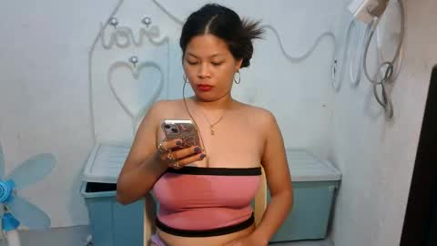 sofie_loorexx online show from May 11, 4:48 pm