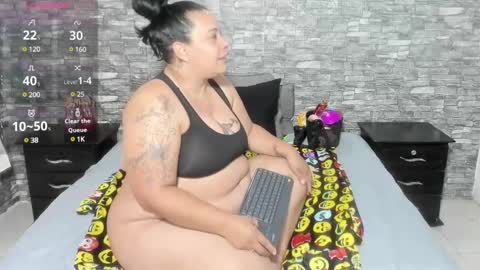 Snapshot of sofie_storm chatting on January 24, 9:49 am Vicky online show from January 24, 9:49 am