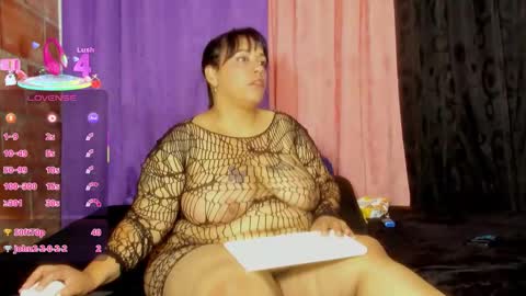 Vicky  online show from October 17, 1:03 pm