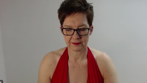 Sofie Velvet online show from January 7, 6:05 am