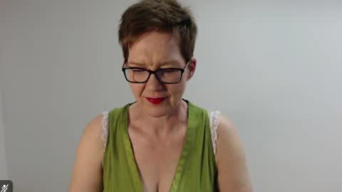 Snapshot of sofie_velvet chatting on March 23, 6:34 pm Sofie Velvet online show from March 23, 6:34 pm