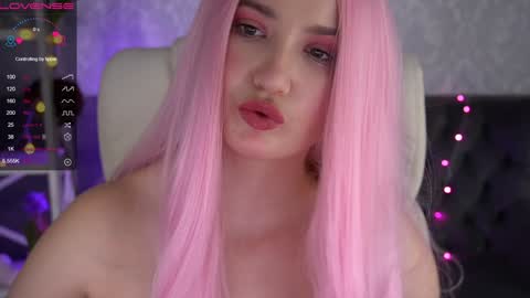 Sofie online show from December 8, 9:52 pm