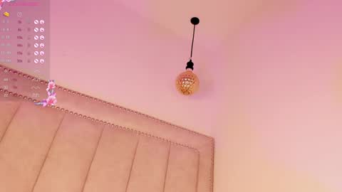 Sofie online show from December 13, 5:43 pm