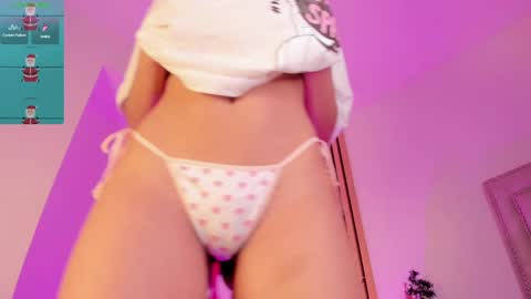 Sofie online show from December 14, 2:10 pm