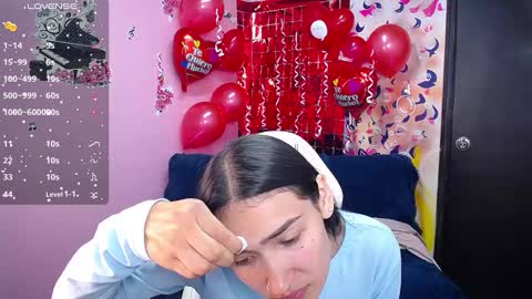 sofii_cute01 online show from February 12, 1:06 pm
