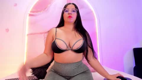 Snapshot of sofii_lopezz chatting on March 26, 11:38 am Sofii Lopezz online show from March 26, 11:38 am