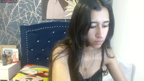 Snapshot of sofii_tk chatting on April 9, 3:28 am Sofii online show from April 9, 3:28 am