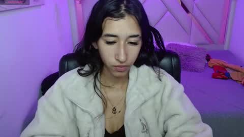 Snapshot of sofii_tk chatting on April 22, 3:20 am Sofii online show from April 22, 3:20 am