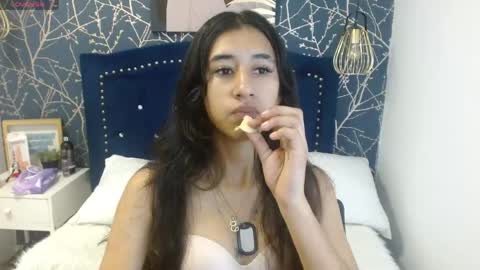 Snapshot of sofii_tk chatting on April 29, 3:10 am Sofii online show from April 29, 3:10 am