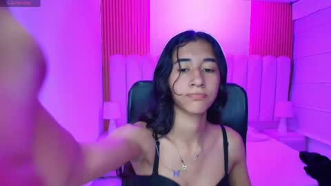 Snapshot of sofii_tk chatting on May 7, 3:23 am Sofii online show from May 7, 3:23 am