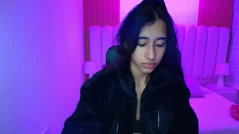Snapshot of sofii_tk chatting on May 11, 3:12 am Sofii online show from May 11, 3:12 am
