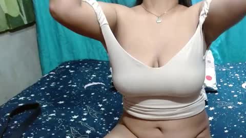 Snapshot of sofiia_77 chatting on December 22, 12:39 am sofi online show from December 22, 12:39 am