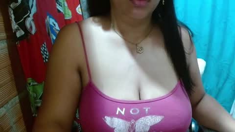 Snapshot of sofiia_77 chatting on February 1, 9:43 am sofi online show from February 1, 9:43 am