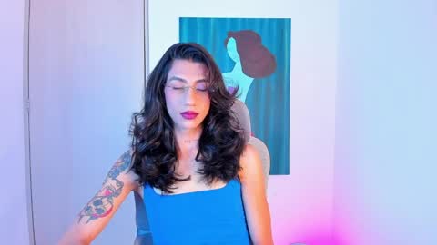 Sofi online show from April 10, 2:33 pm