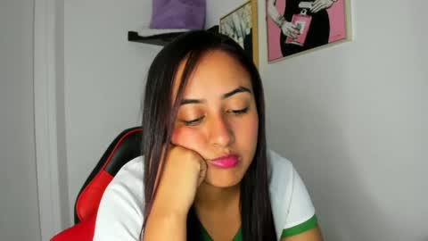 Snapshot of sofiia_rodriguez chatting on October 27, 2:10 pm sofiia rodriguez online show from October 27, 2:10 pm