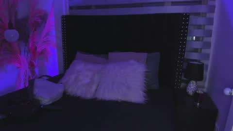 Sofia online show from December 17, 3:50 am