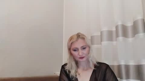 Sofi online show from December 14, 6:45 pm