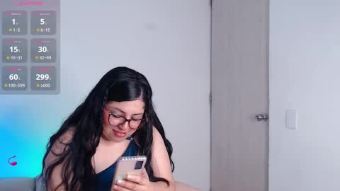 Lau  online show from February 7, 8:56 pm