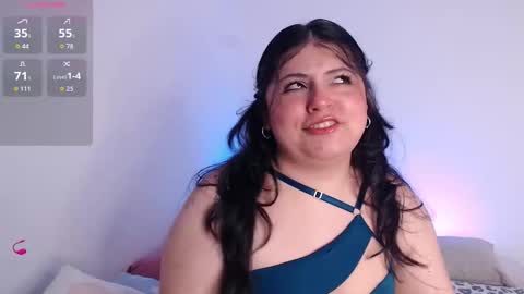 Snapshot of sofix_ chatting on February 25, 9:35 pm Lau online show from February 25, 9:35 pm