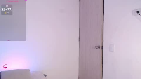 Snapshot of sofix_ chatting on April 21, 10:56 pm Lau online show from April 21, 10:56 pm