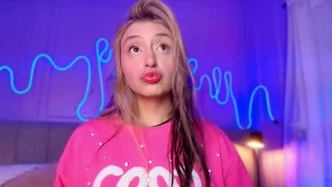 Sofi online show from March 19, 11:47 am