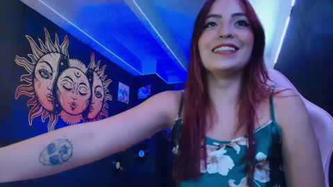 Snapshot of sofnicol_ chatting on March 31, 12:01 am Nicol online show from March 31, 12:01 am