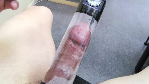 Snapshot of soft4pleasure chatting on April 6, 7:42 am soft4pleasure online show from April 6, 7:42 am