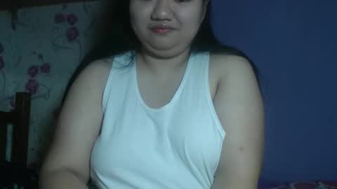 Snapshot of soft_angie chatting on November 14, 7:23 pm Angie online show from November 14, 7:23 pm