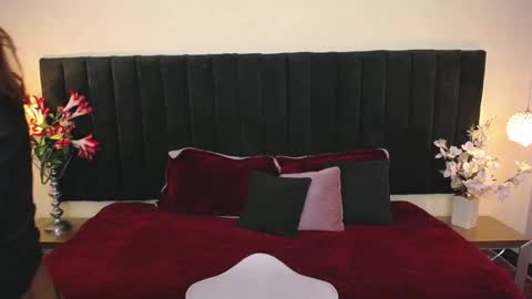 Cam and Amy online show from February 4, 7:53 pm