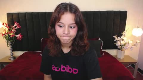 Cam and Amy online show from February 5, 8:57 pm