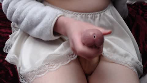 Snapshot of softfemdom chatting on February 26, 1:11 am mommy eden online show from February 26, 1:11 am