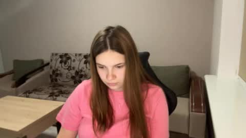 Anna online show from April 6, 8:43 pm