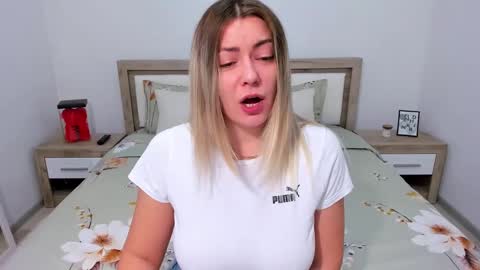 Softpleasurex online show from December 9, 7:39 am