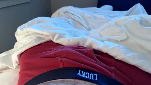 Snapshot of softslickandsweet chatting on February 6, 4:17 am softslickandsweet online show from February 6, 4:17 am