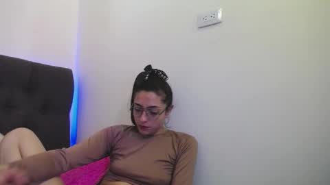 Snapshot of sofya_n_andy_ chatting on October 20, 8:20 pm sofya_n_andy_ online show from October 20, 8:20 pm