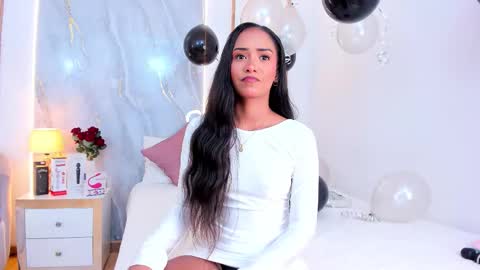 Snapshot of sofynovoa chatting on September 24, 5:11 am online show from September 24, 5:11 am