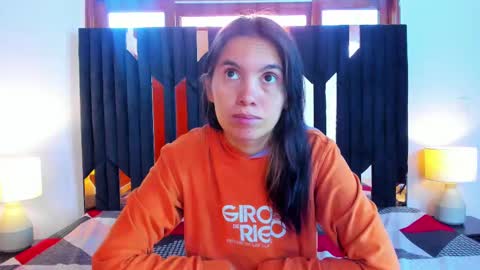 Soffyy  online show from September 10, 12:27 pm