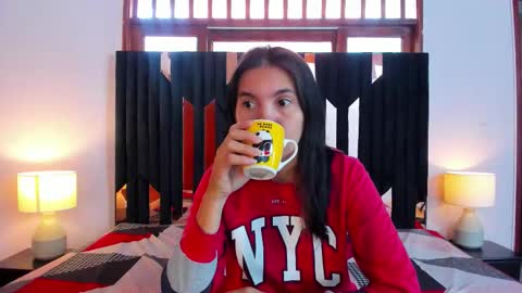 Soffyy  online show from September 11, 12:27 pm