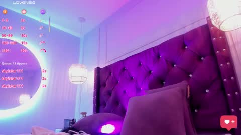 sol_nahiara online show from October 24, 8:44 am