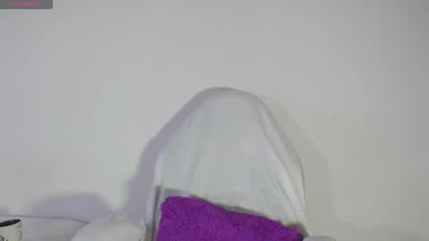 Snapshot of sol_rous chatting on March 27, 1:33 pm online show from March 27, 1:33 pm