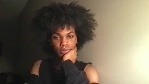 SolaceEve online show from November 6, 1:28 am