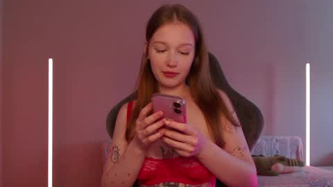 Jennifer Jenny Jen online show from May 25, 8:20 am