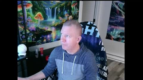 Snapshot of solarlunar1 chatting on October 11, 3:21 pm just ask online show from October 11, 3:21 pm