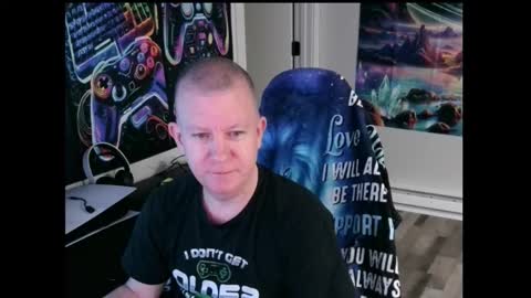 Snapshot of solarlunar1 chatting on December 14, 1:00 am just ask online show from December 14, 1:00 am