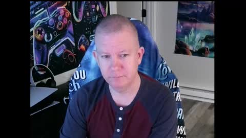 Snapshot of solarlunar1 chatting on December 18, 11:00 pm just ask online show from December 18, 11:00 pm