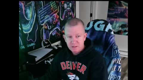 Snapshot of solarlunar1 chatting on February 18, 12:50 am just ask online show from February 18, 12:50 am