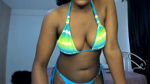 Snapshot of soldelicia chatting on February 10, 9:57 am Delicia online show from February 10, 9:57 am